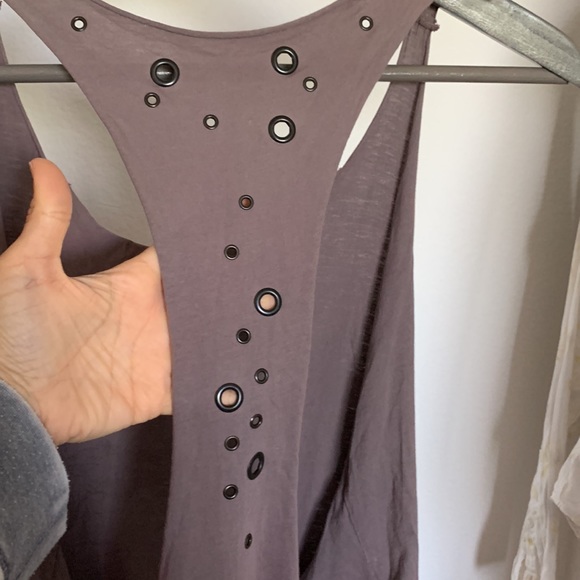 Vintage tank from the 90’s graphic tank L juniors Preowned runs small - Picture 4 of 12